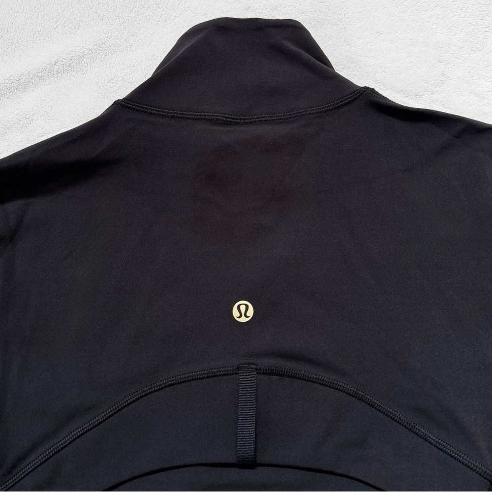 NWT Lululemon Define Cropped Jacket Nulu™ — Black/Gold/Gold — Size 6 - Picture 9 of 13